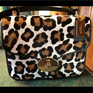 COACH purse w/kiss lock closure all tags
